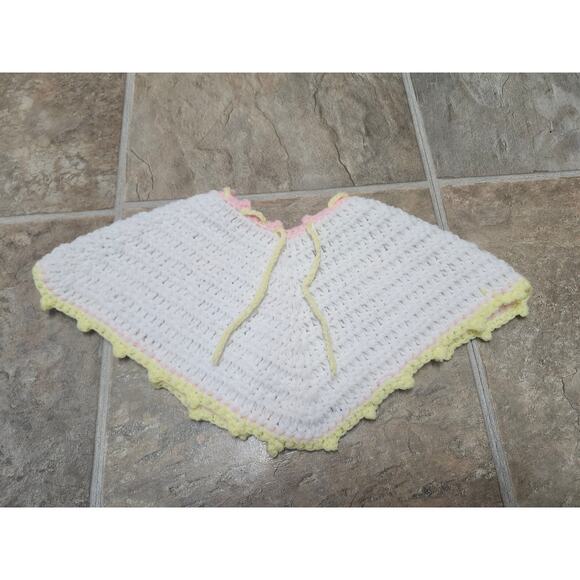 Adorable Infant Crochet Baby Outfit 3 Pc Set Poncho Bonnet Hat Handmade Pastel - Picture 2 of 9